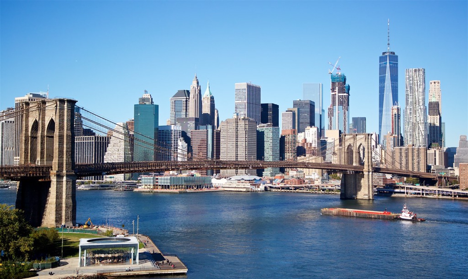 Brooklyn Bridge and Manhattan skyline, illustrating the New York sweepstakes casino ban